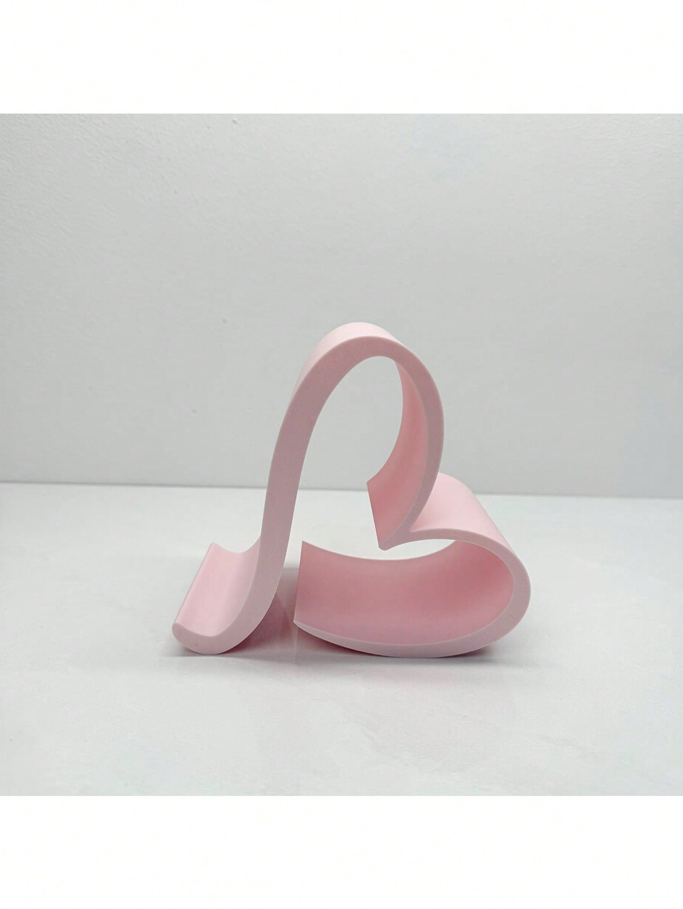 1pc Heart-Shaped Phone Holder  - مراجعة Office Tech Decor وسعره